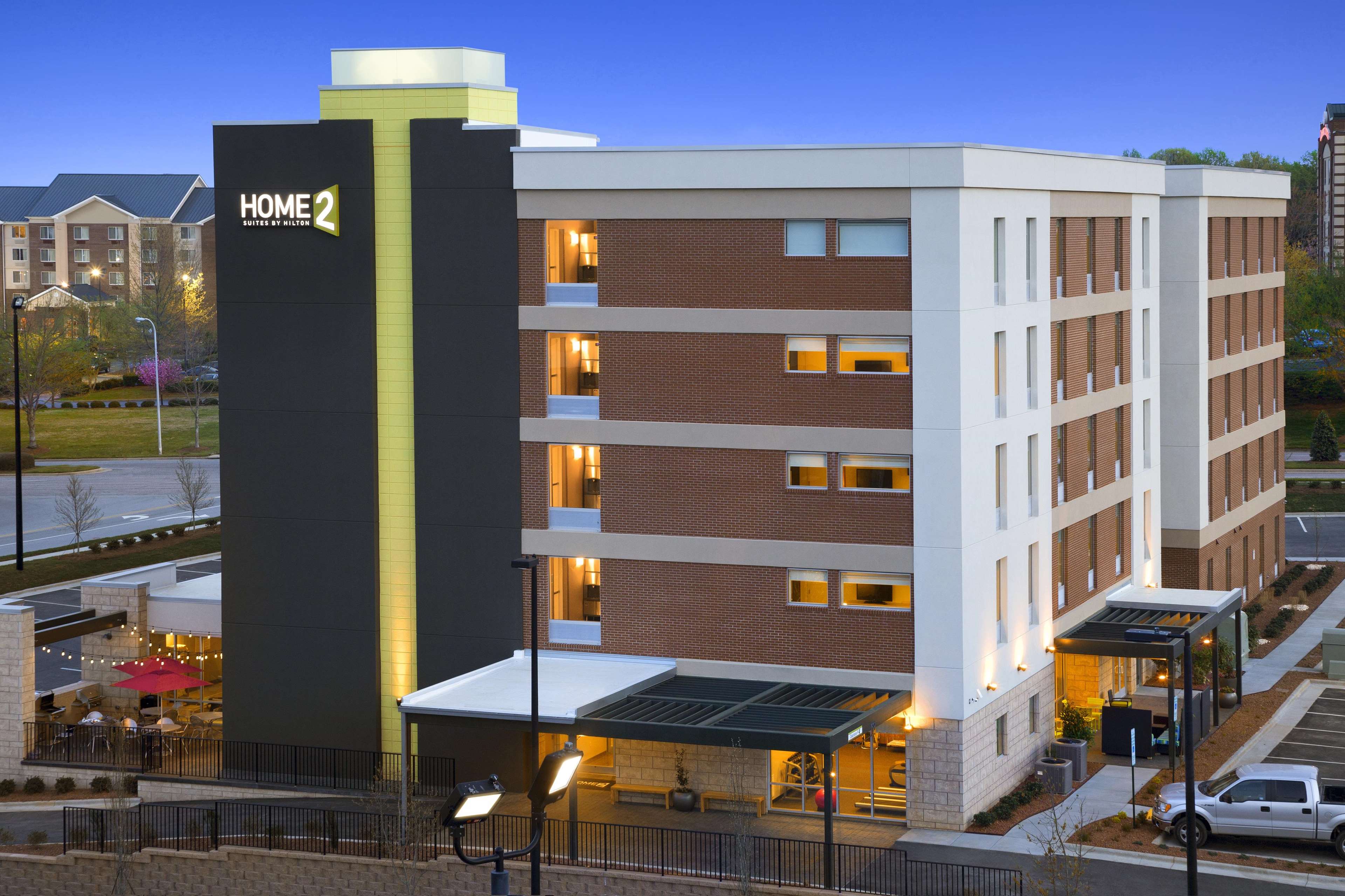 Home2 Suites by Hilton Greensboro Airport, NC Photo