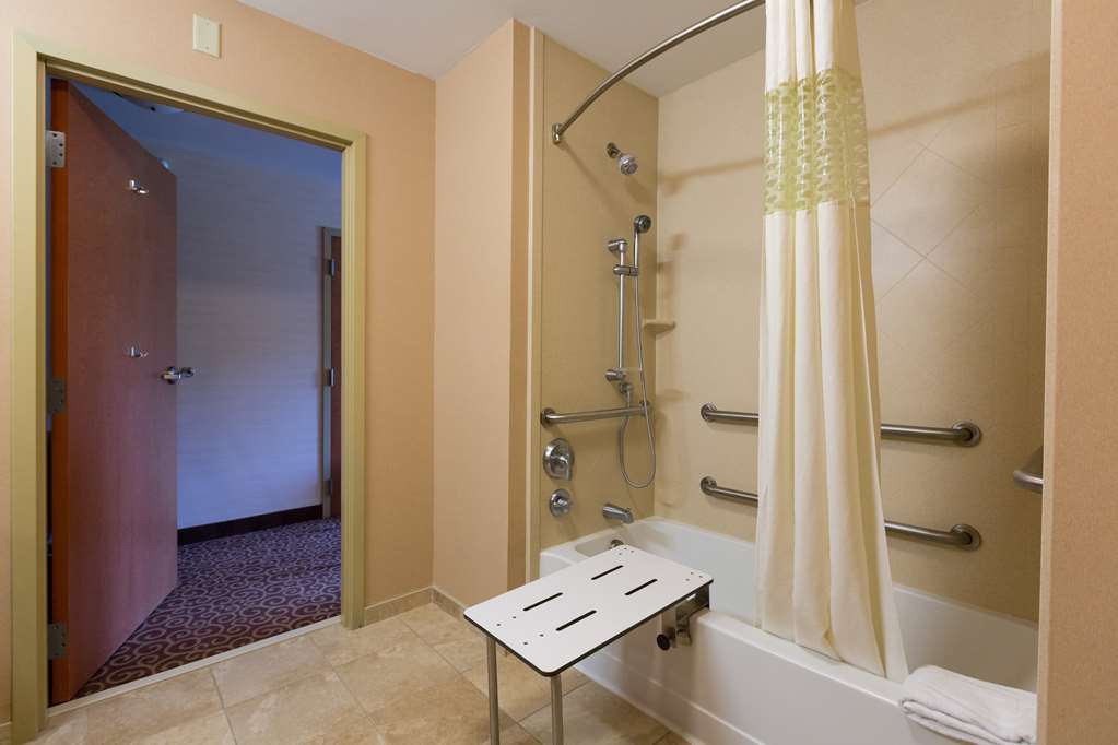 Hampton Inn Goshen Image