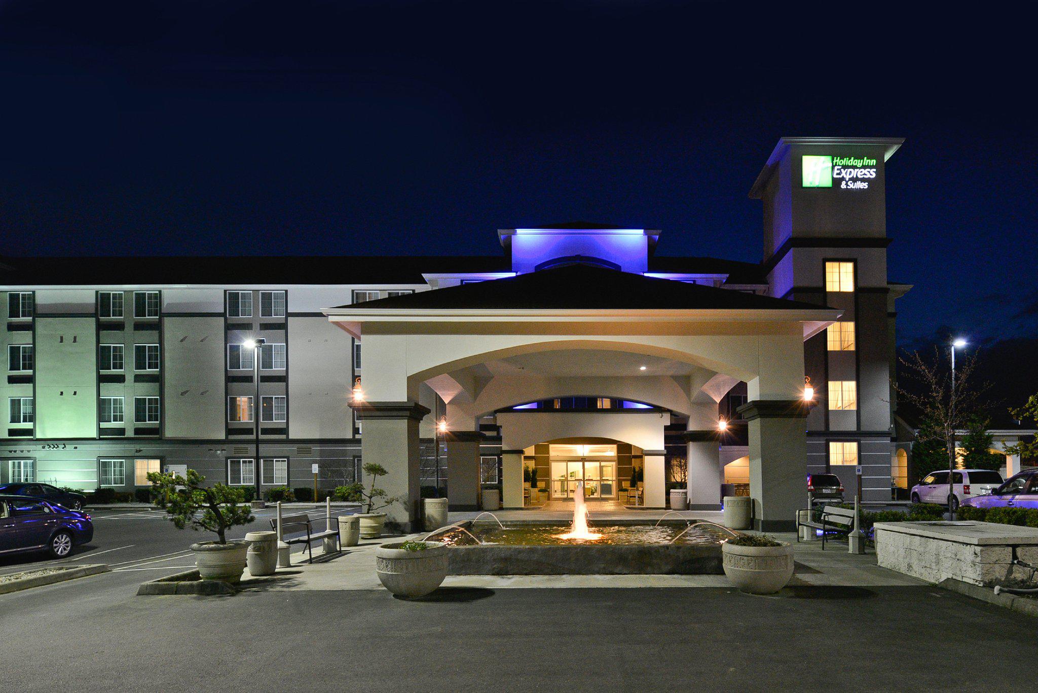 Holiday Inn Express & Suites Tacoma South - Lakewood Photo