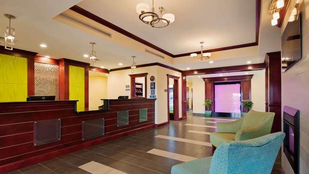 Images Best Western Plus Pratt