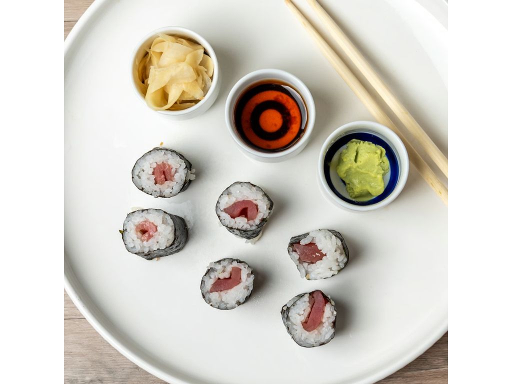 Tekka Roll (6pc Tuna Roll)