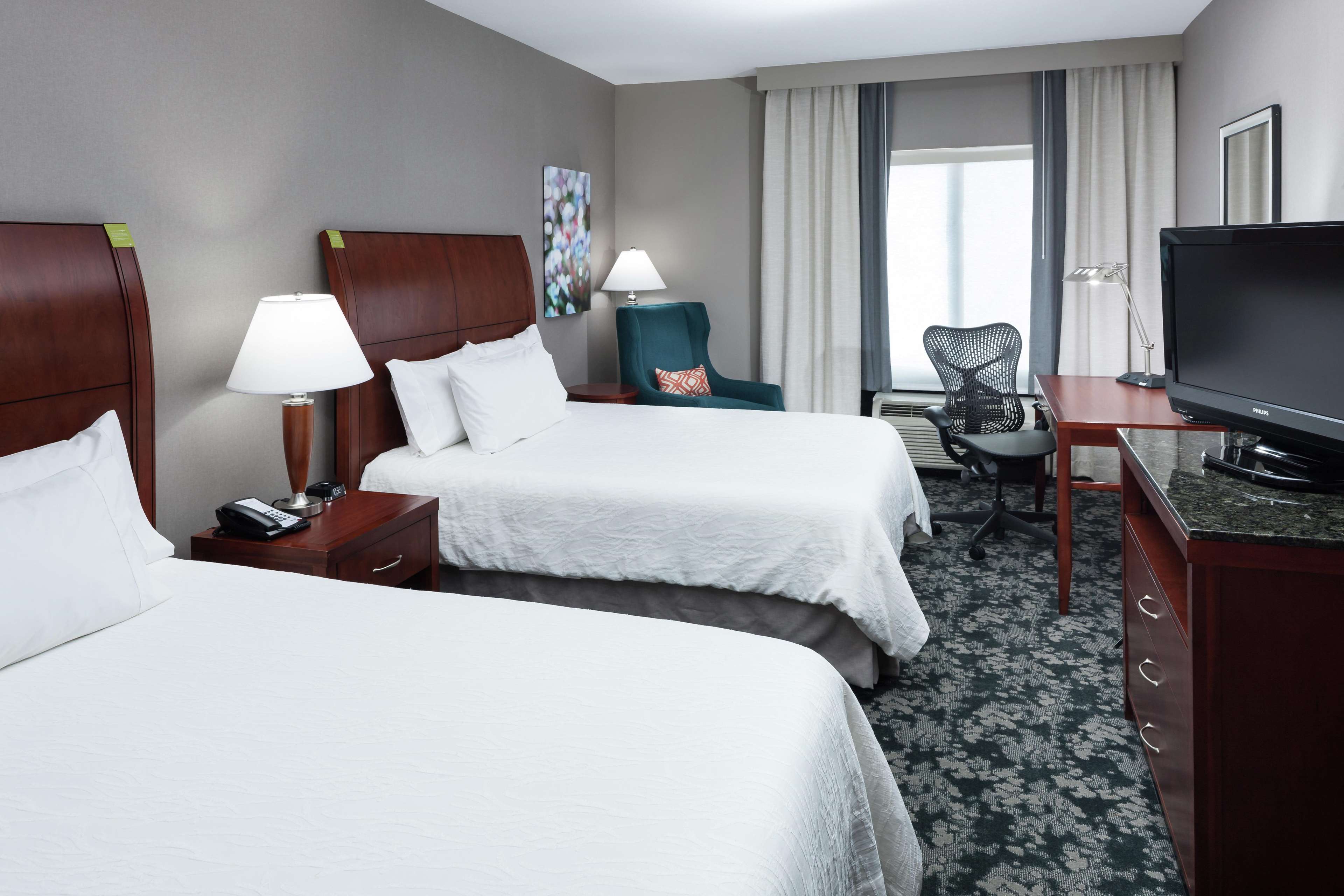 Hilton Garden Inn Lake Forest Mettawa Photo