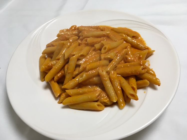Penne Alla Vodka with Prosciutto & Mushrooms
