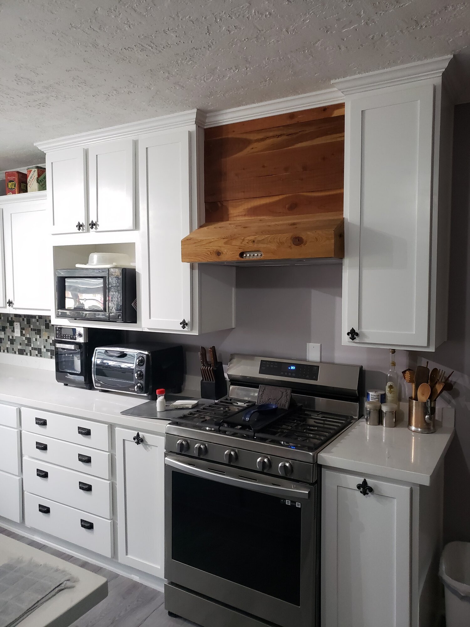 Manuel Bros Handyman Services Image