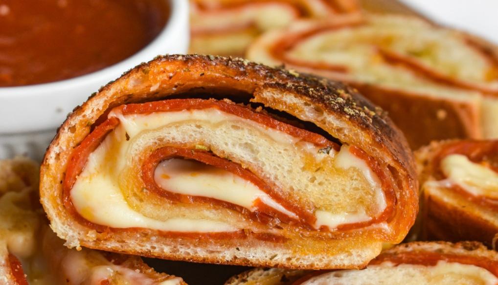 FAMILY STYLE PEPPERONI STROMBOLI
