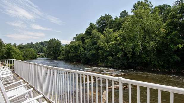Images Best Western Plus River Escape Inn & Suites