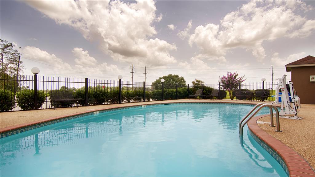 Best Western Plantation Inn Image