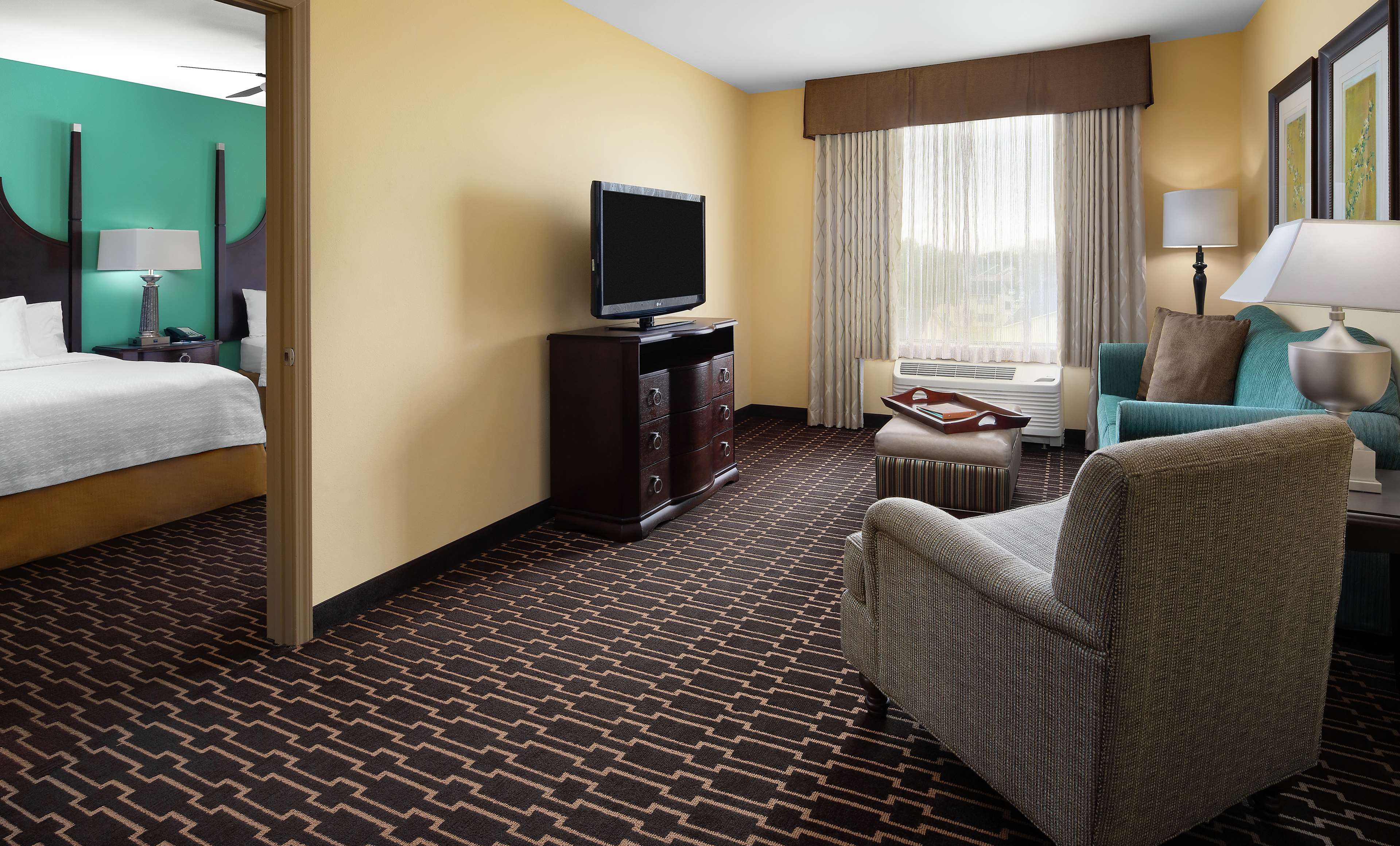 Guest room