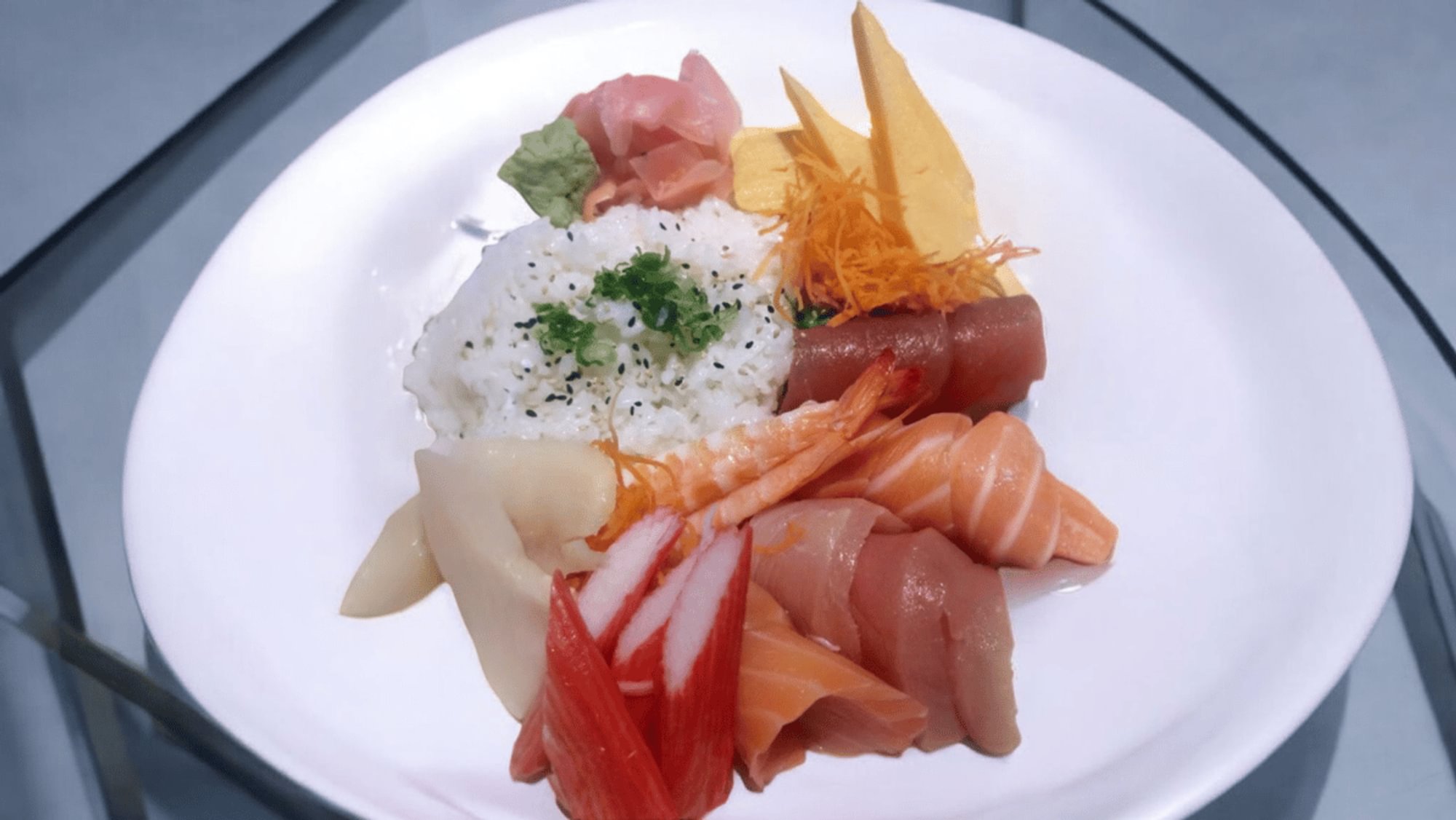 Chirashi Dinner - With Rice (Sushi)