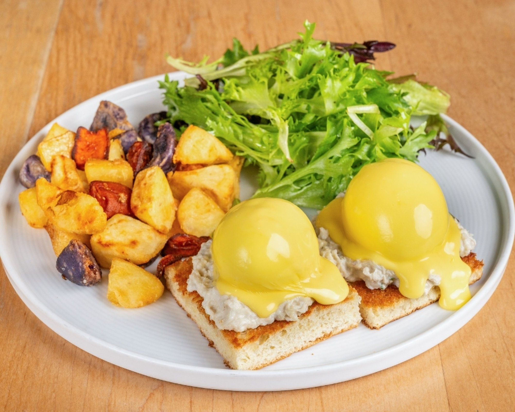 Crab Benedict