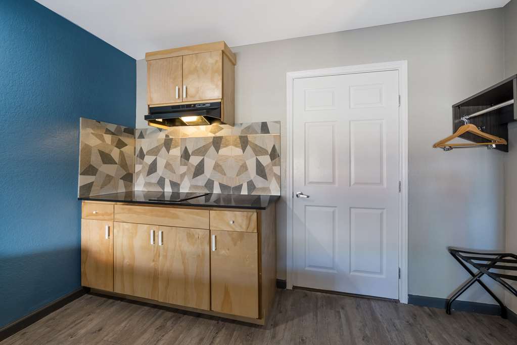 SureStay by Best Western Spring North Houston Image