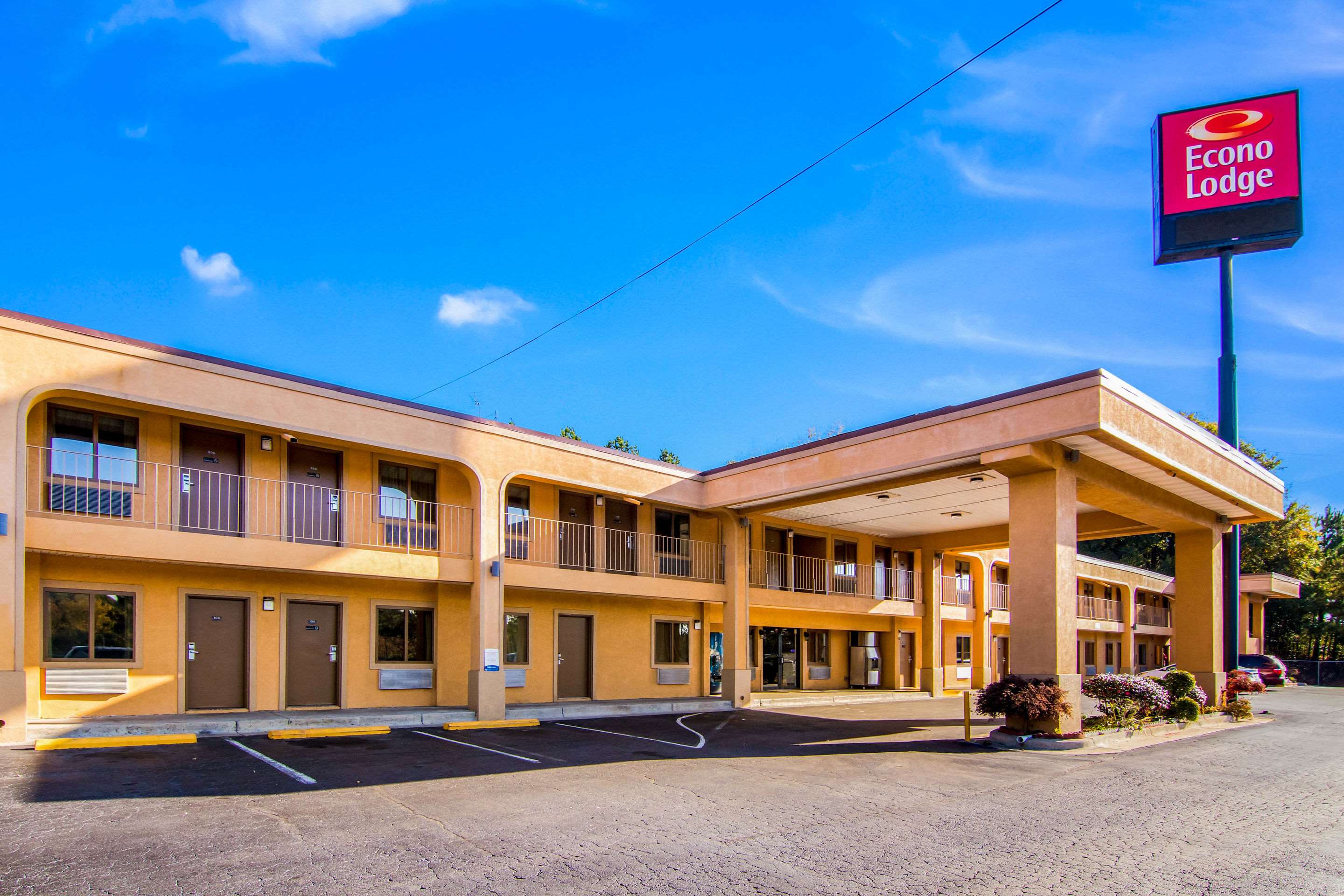 Econo Lodge Atlanta Airport East Photo