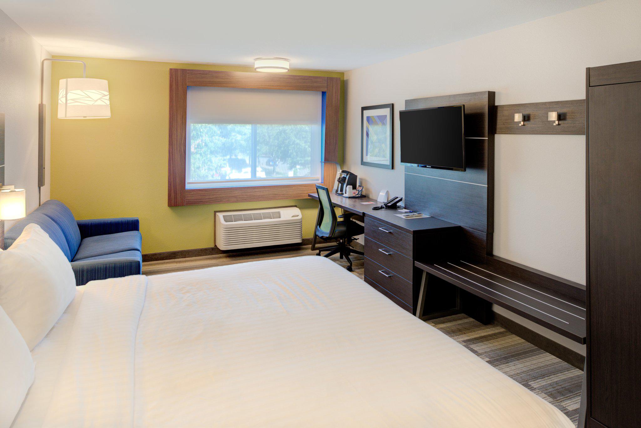 Holiday Inn Express Newberg - Wine Country Photo