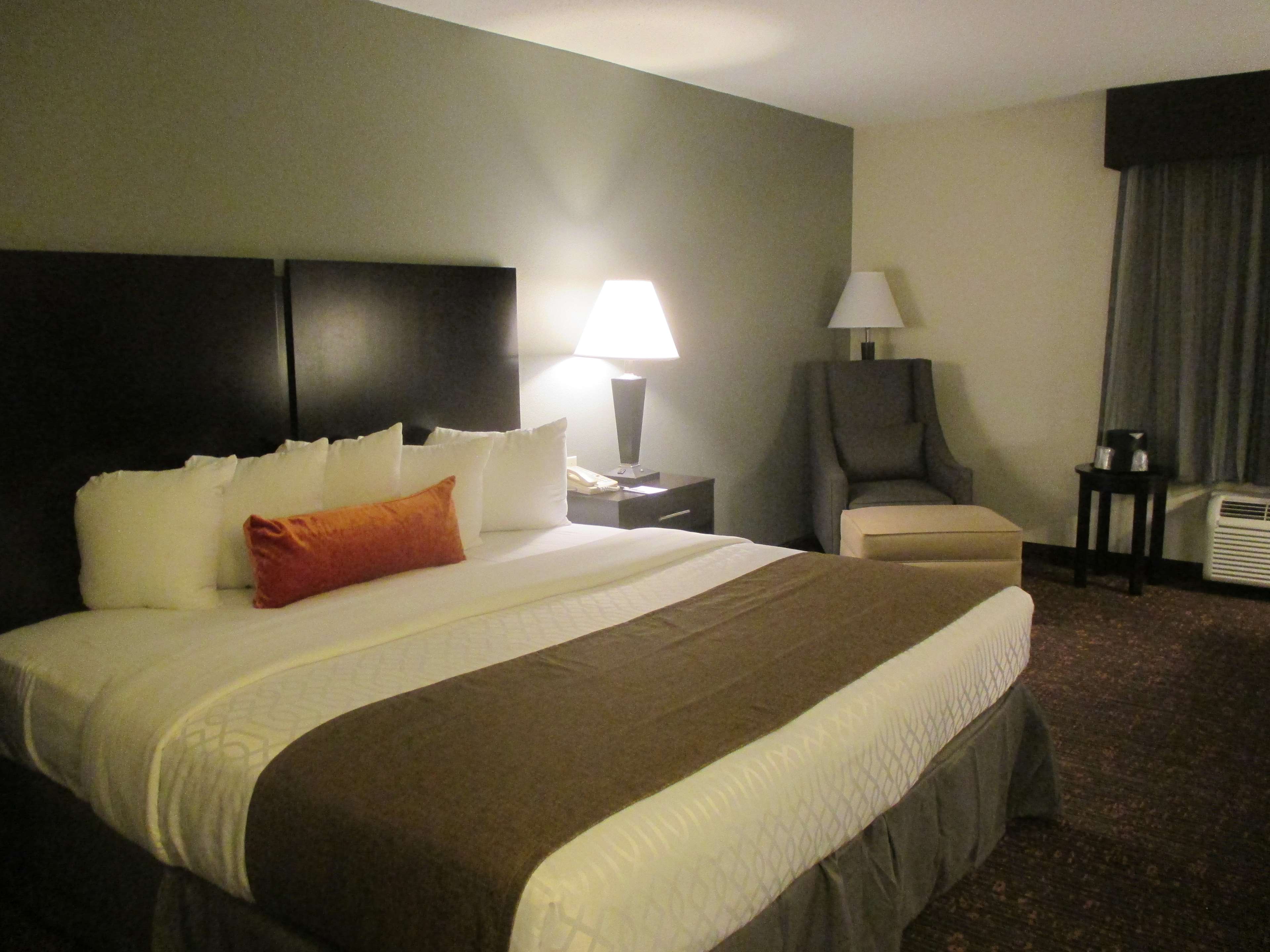 Best Western Plus Omaha Airport Inn Photo