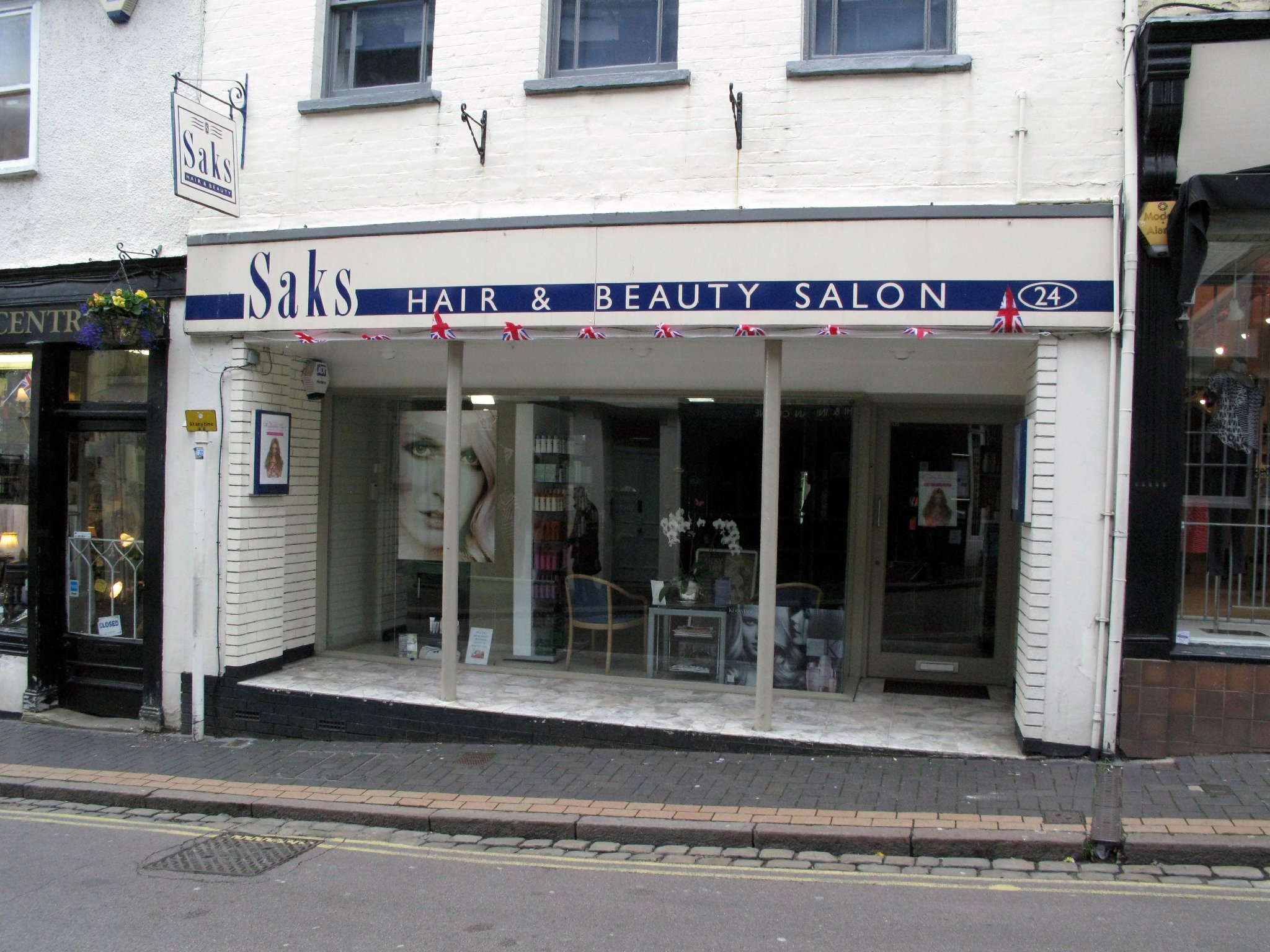 Hairdressers St Albans Bestdressers 2017 Saks Hairdressers Las In St Albans Al3 4es 192