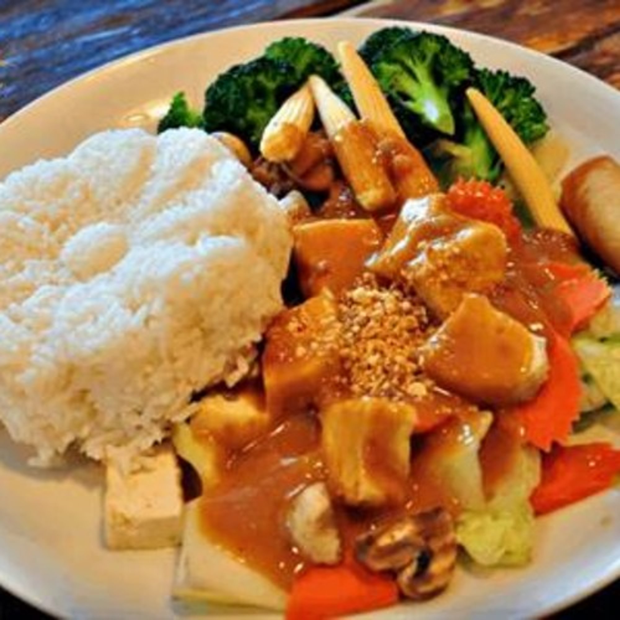 Lunch Stir Fried Peanut Sauce Delight