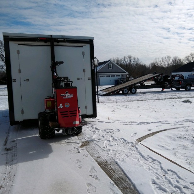 Portable storage containers available for your home or business in Southern Illinois. Rolled into place where you need it most. Convenient on site storage.