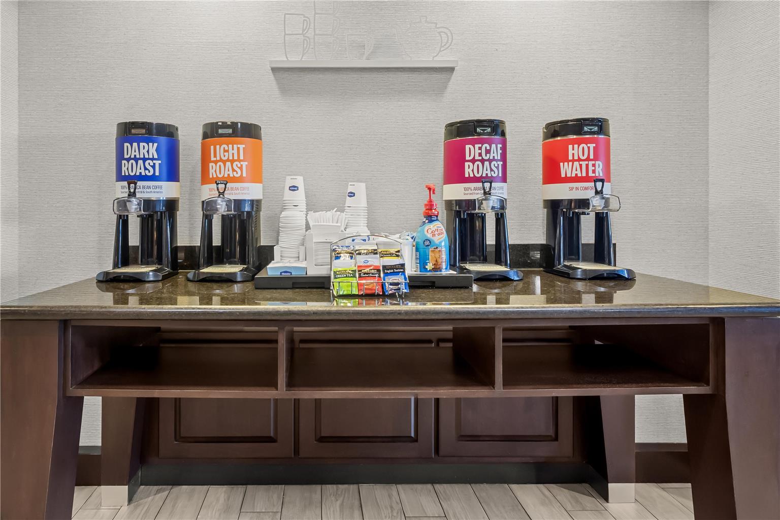 Hampton Inn Middletown Image