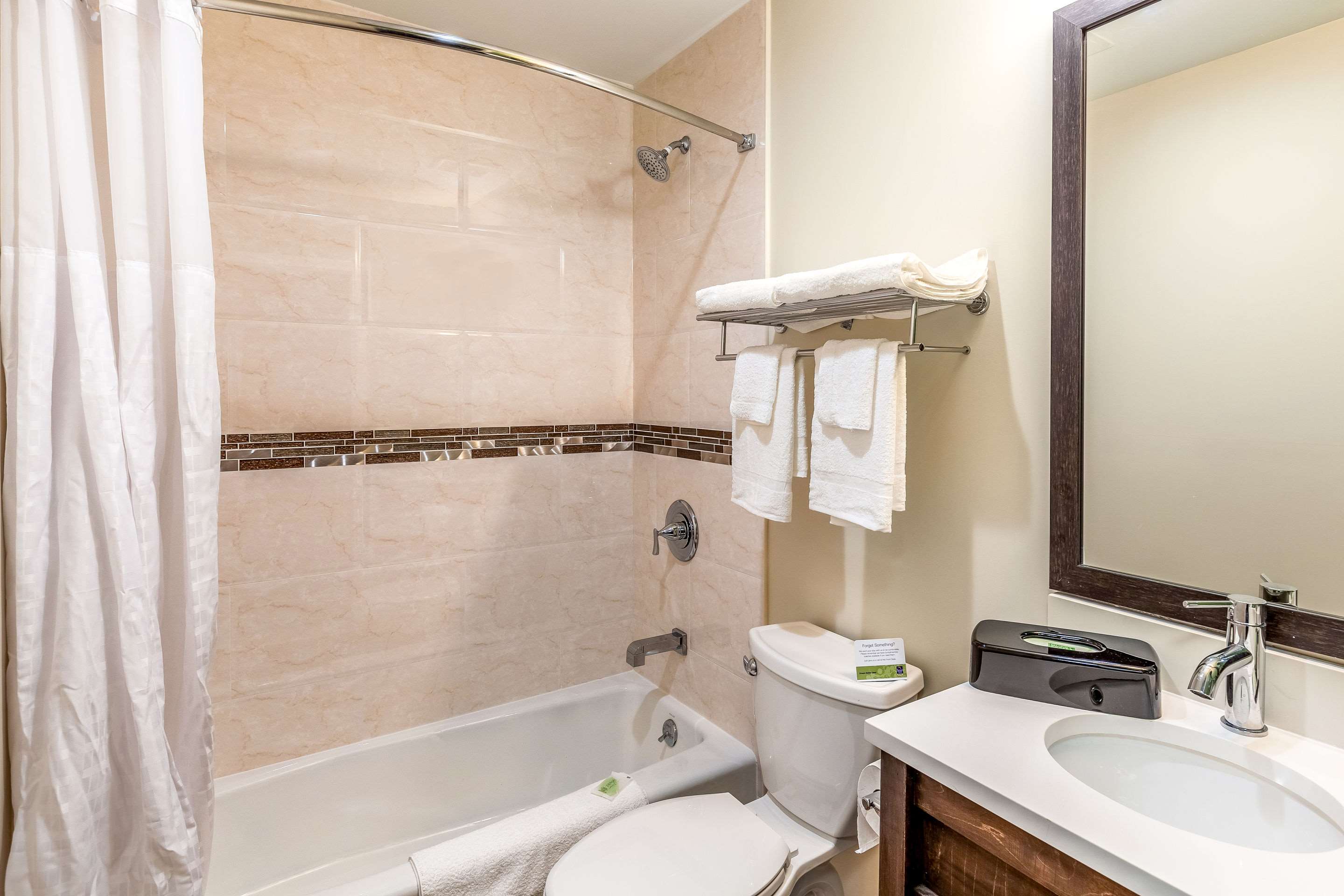 Sleep Inn & Suites Near Jfk Air Train Photo