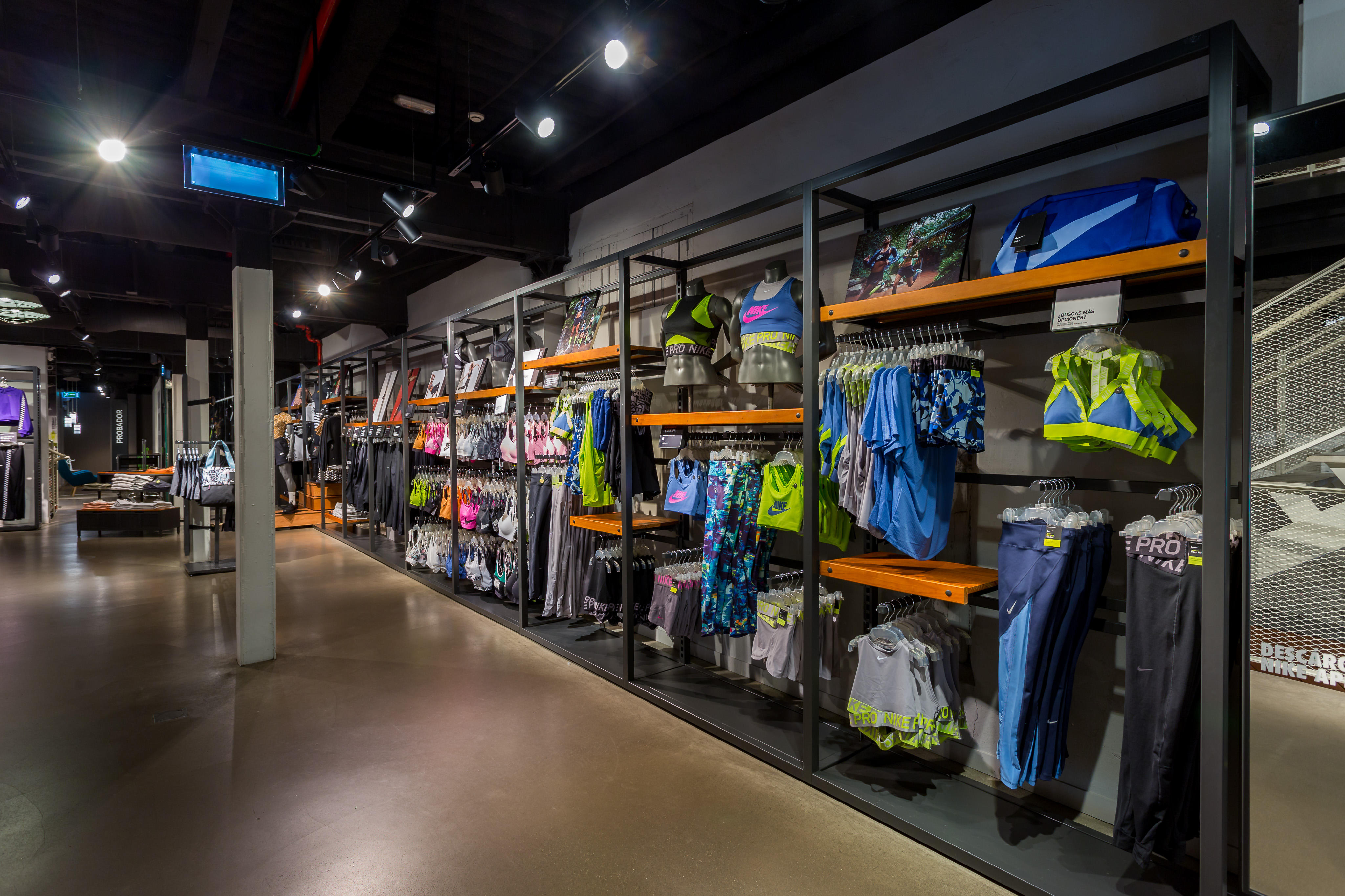 Images Nike Store Serrano