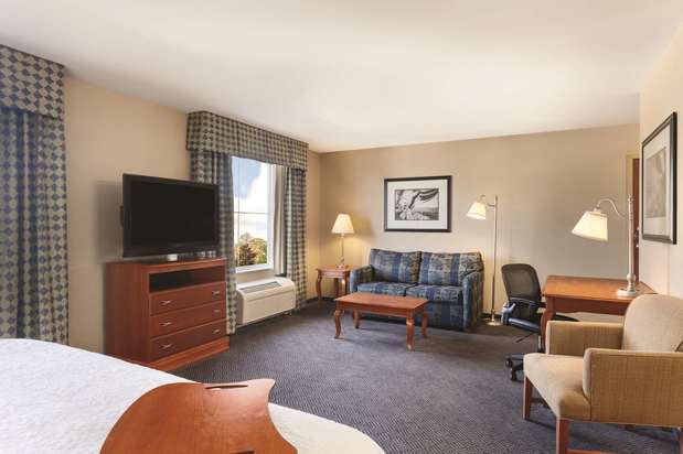Images Hampton Inn & Suites Mystic