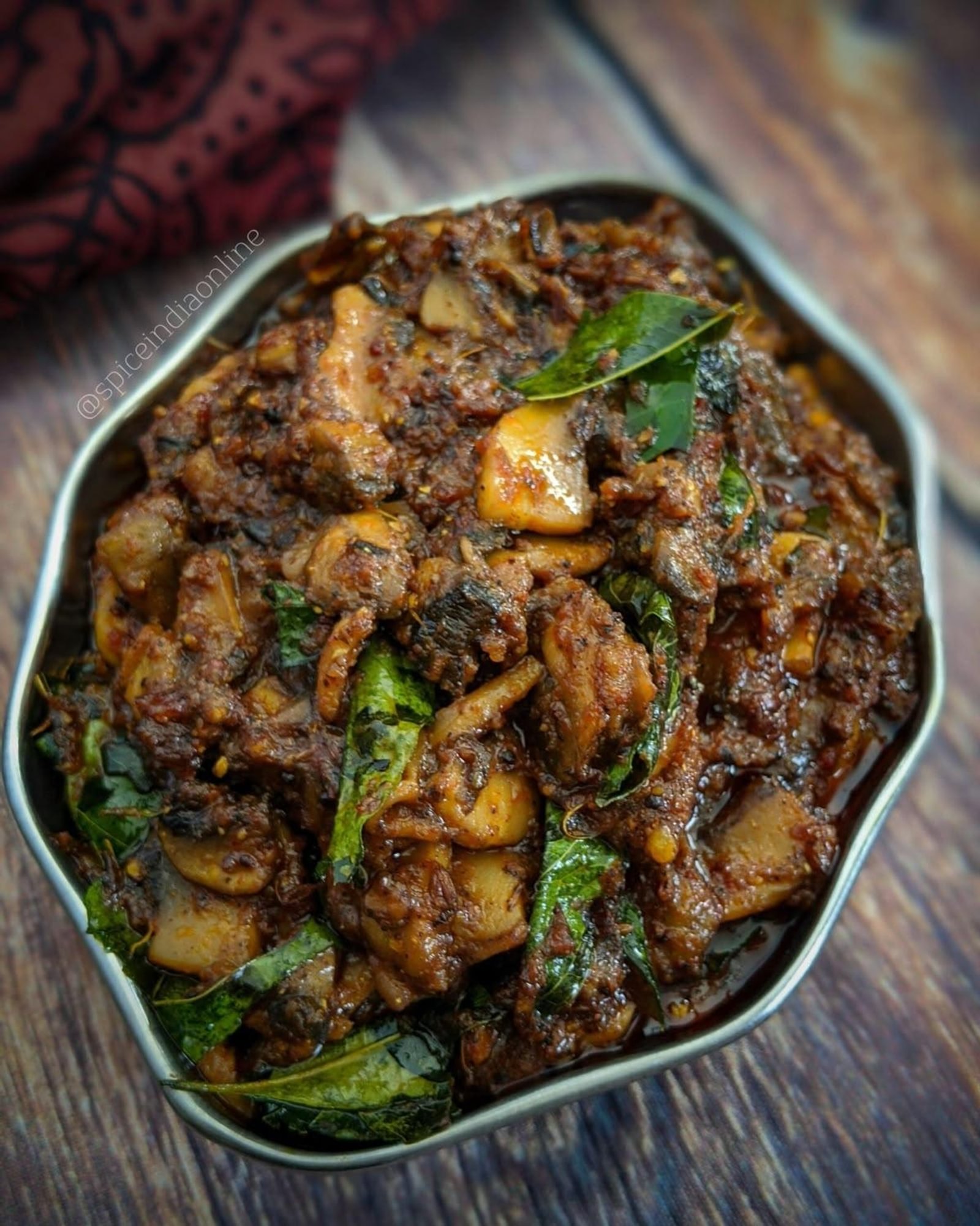 Pepper Mushroom Curry