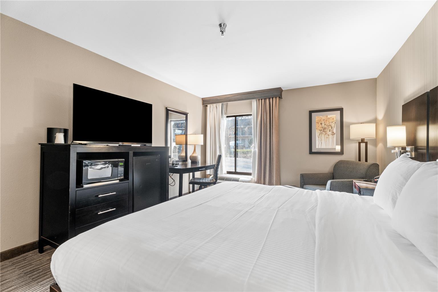 Best Western Courtview Hotel Image