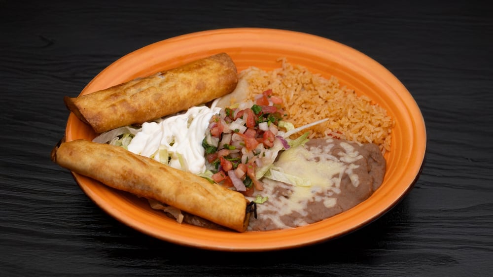 L - Taquitos Mexicanos