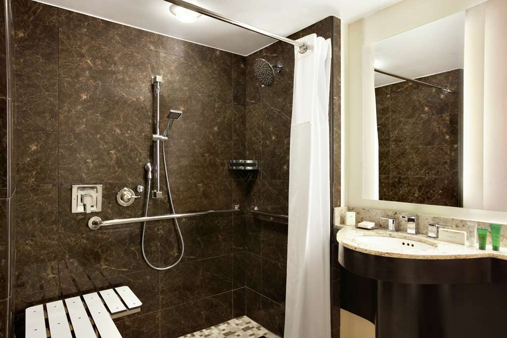 Hilton Atlanta Airport Image