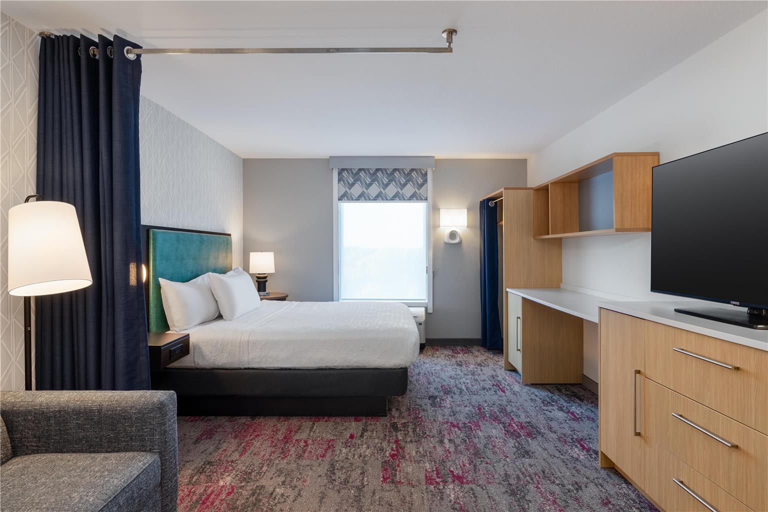 Home2 Suites by Hilton Milwaukee Brookfield Image