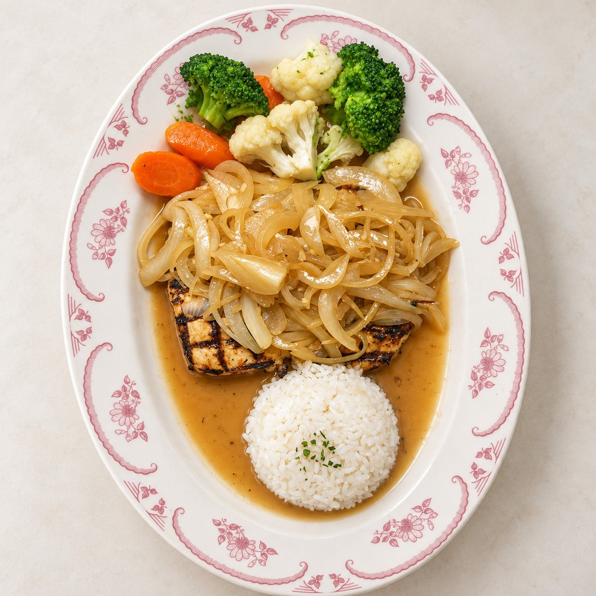 Pollo Encebollado