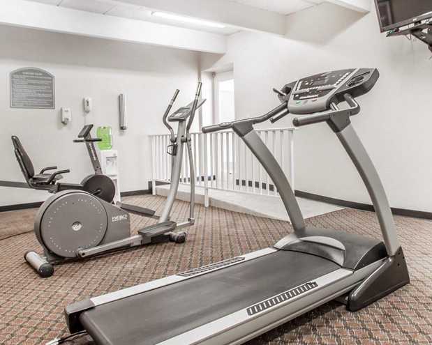 Images Quality Inn Lake of the Ozarks