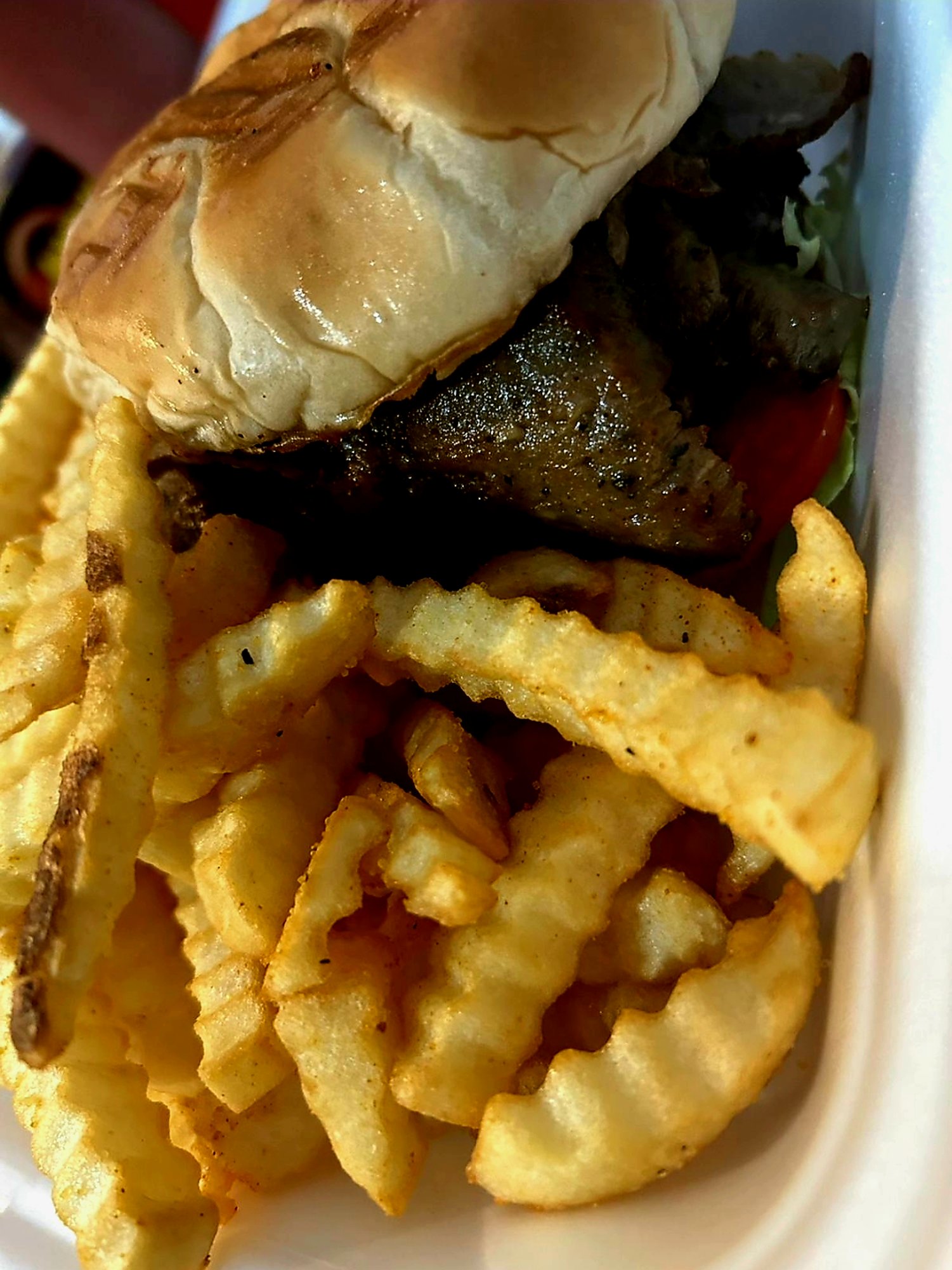 Burger w/ Lamb