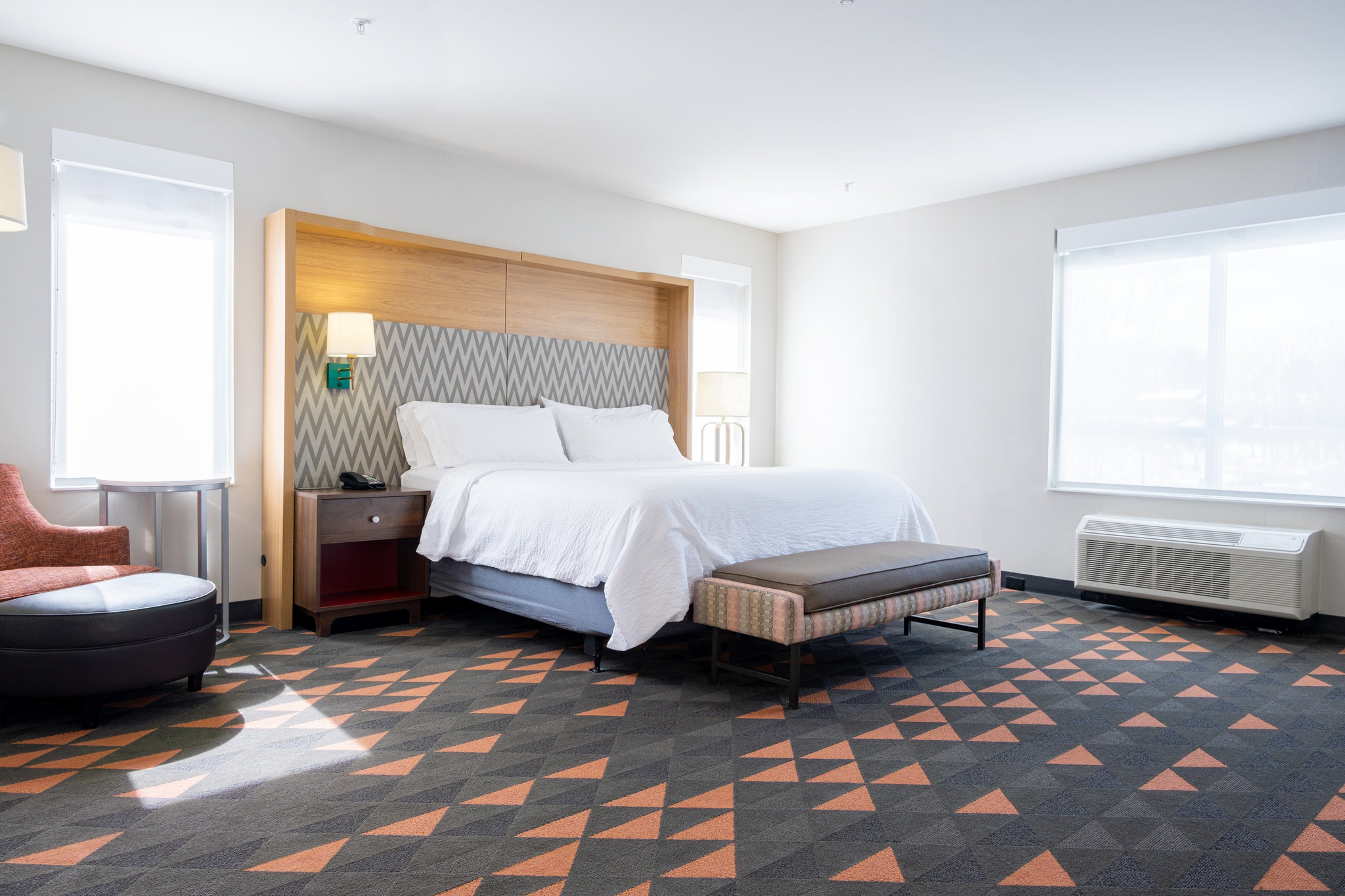 Holiday Inn & Suites Philadelphia W - Drexel Hill by IHG Image