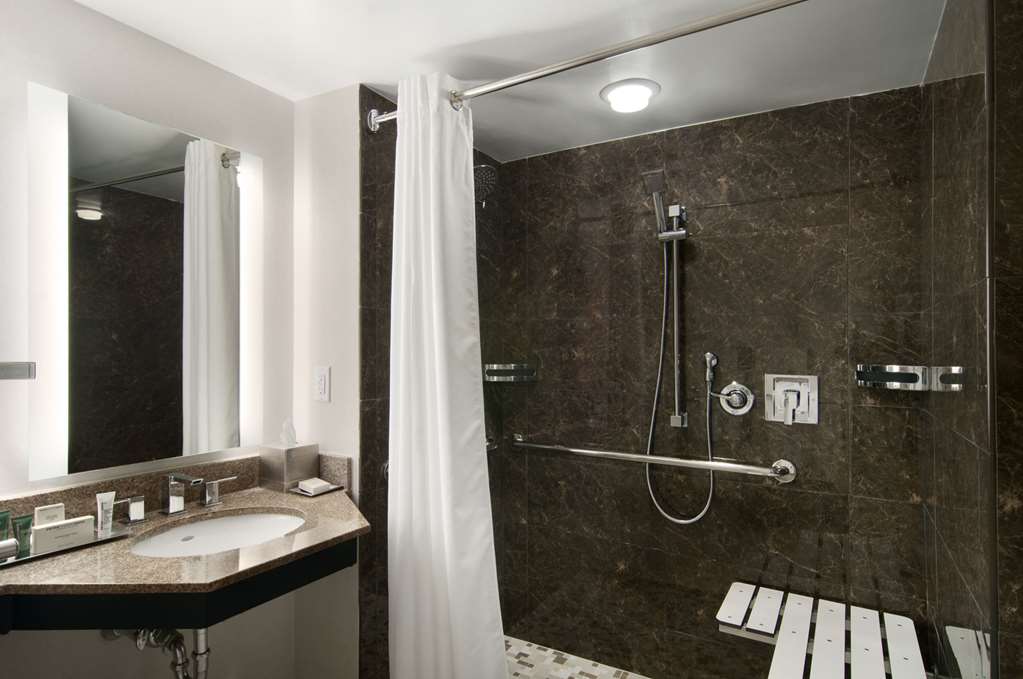 Hilton Atlanta Airport Image