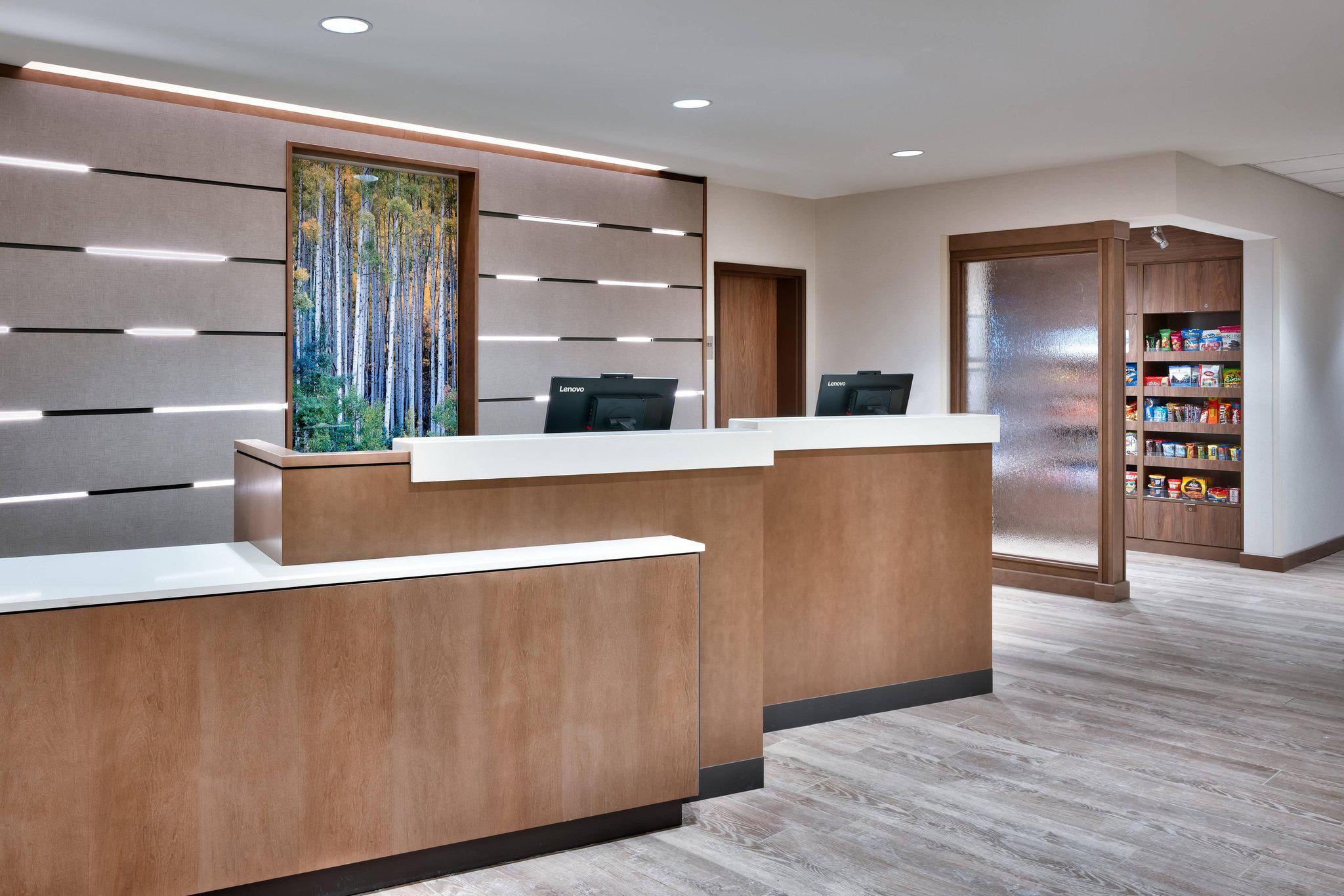 Fairfield Inn & Suites by Marriott Denver West/Federal Center Photo