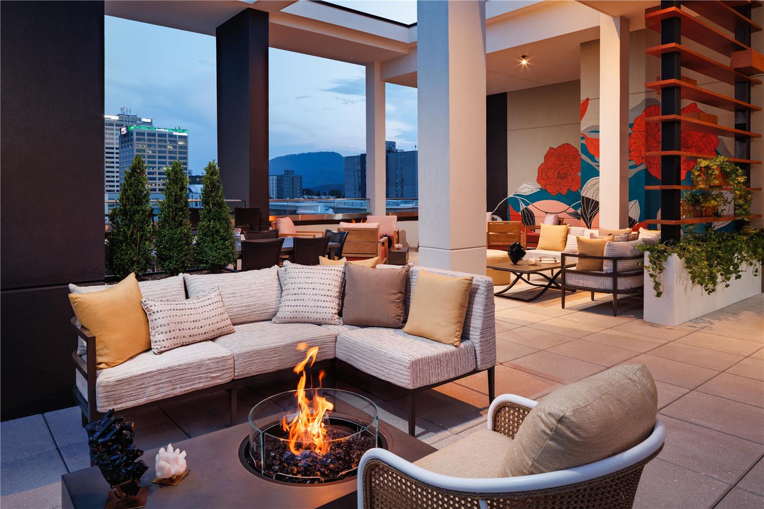 Embassy Suites by Hilton Chattanooga Downtown Image