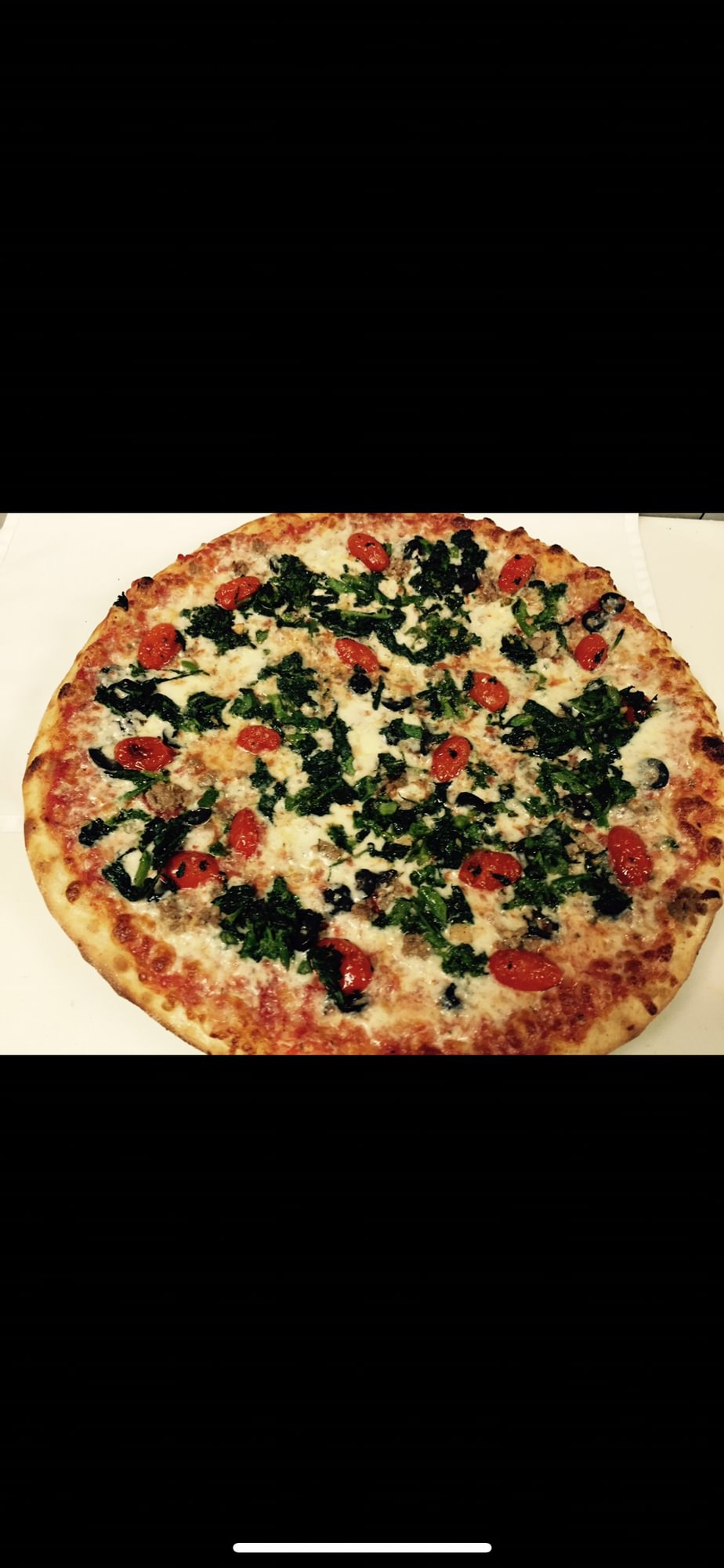 Arthur Avenue Pizza 16"