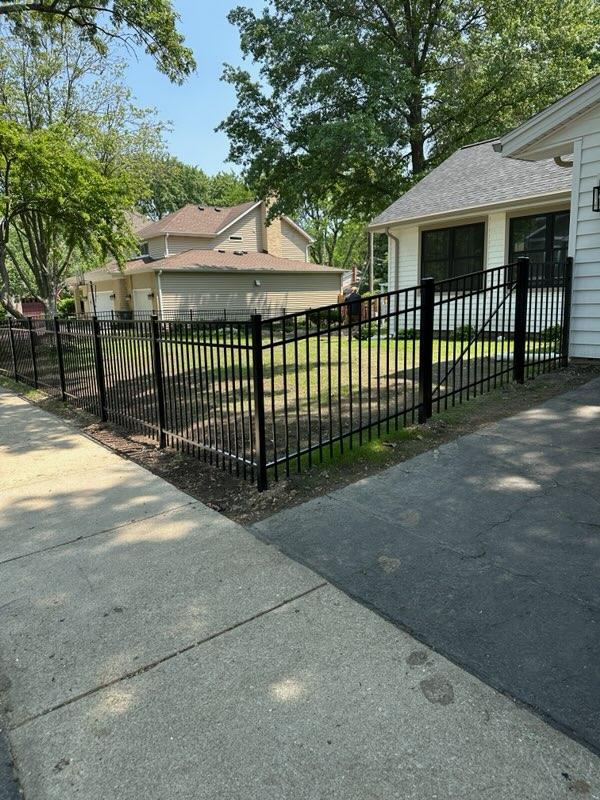 Top Rail Fence Naperville Image