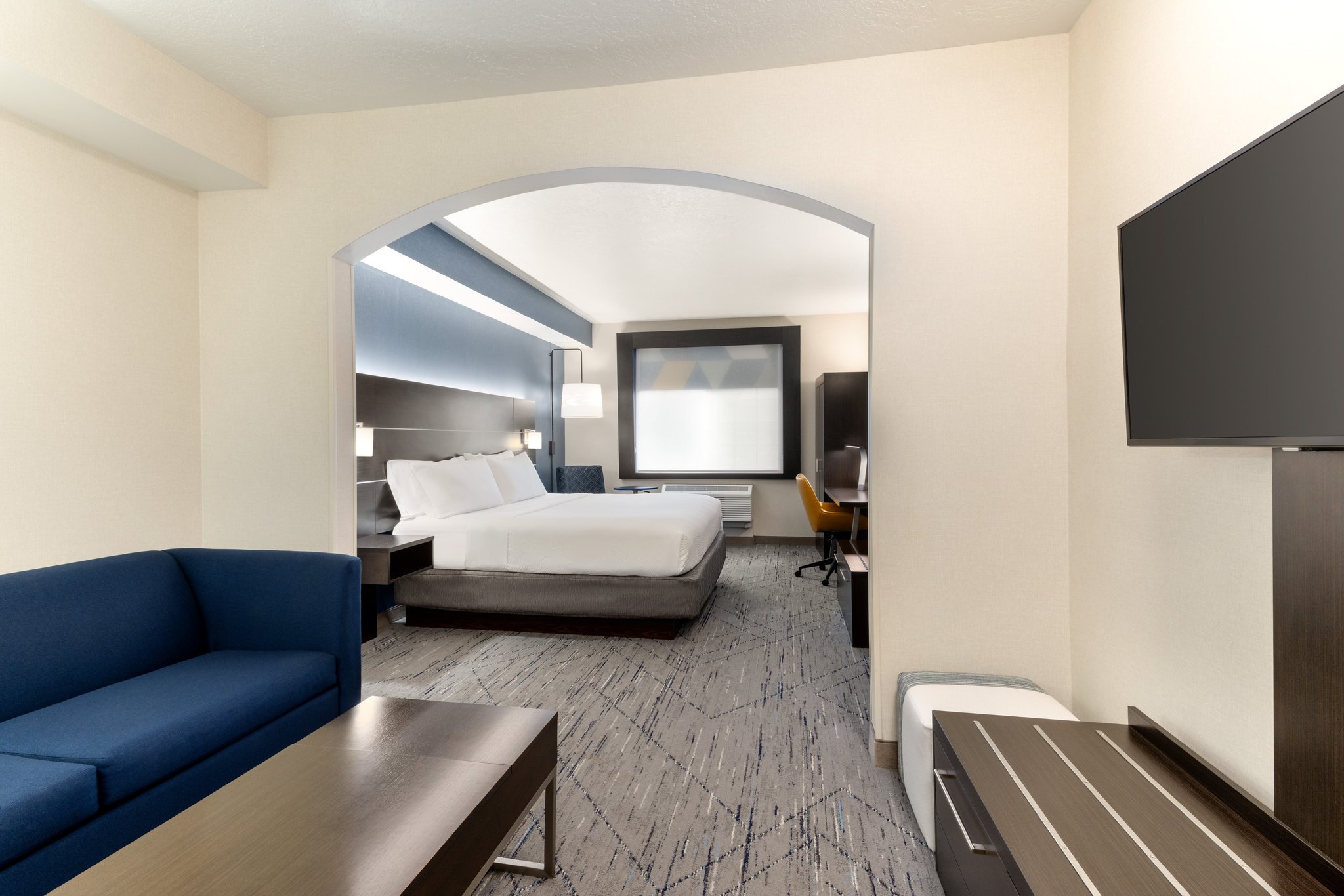 Holiday Inn Express & Suites Eugene Downtown - University by IHG Image