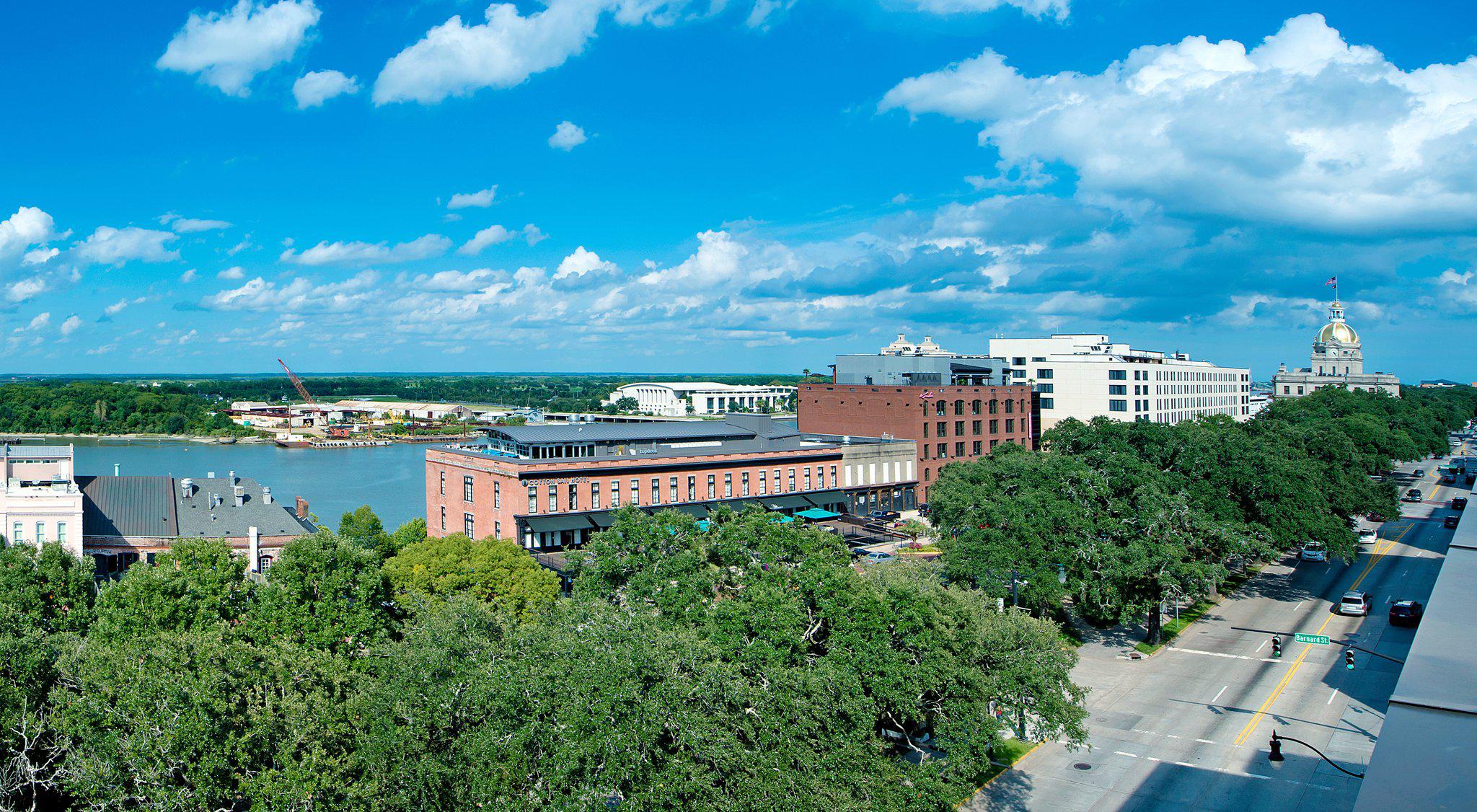 Hotel Indigo Savannah Historic District Photo