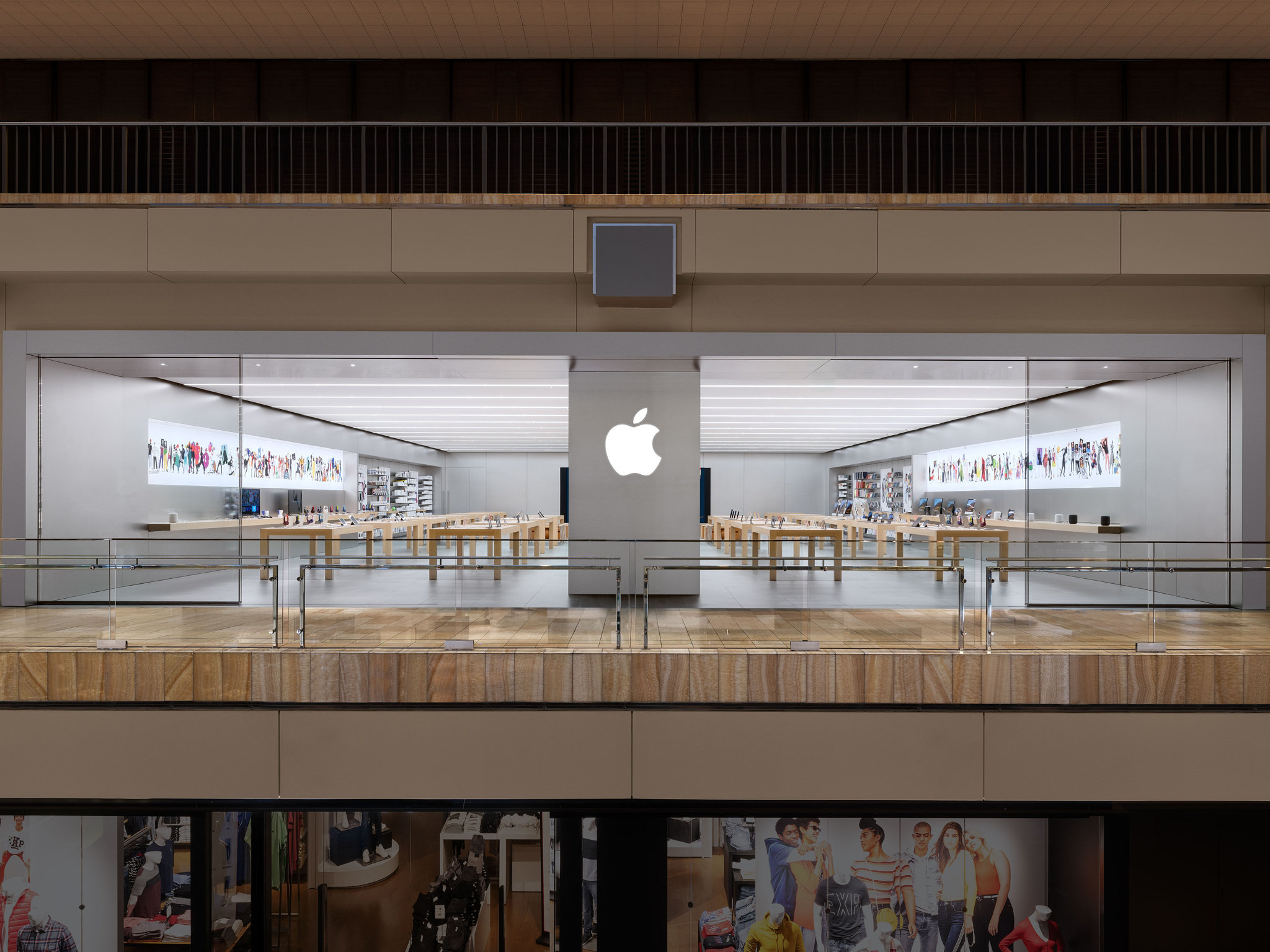 Apple Houston Galleria Photo