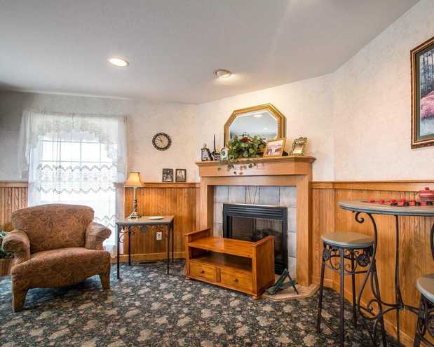Images Econo Lodge Inn & Suites Lake Of The Ozarks