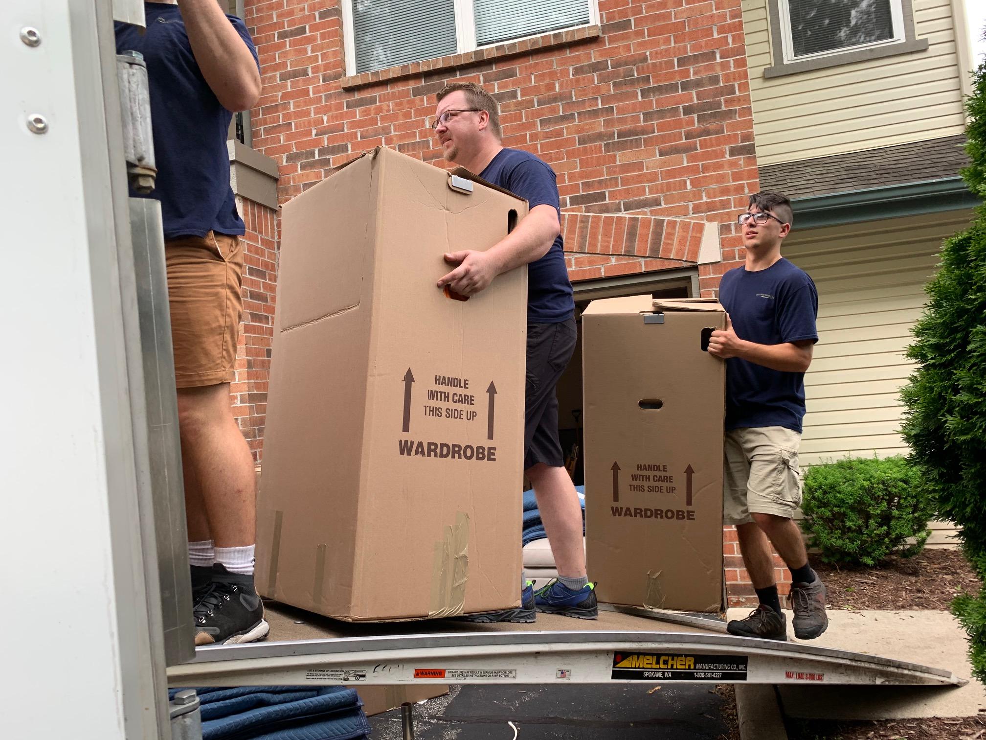 Huys Bros. Moving, INC. Image