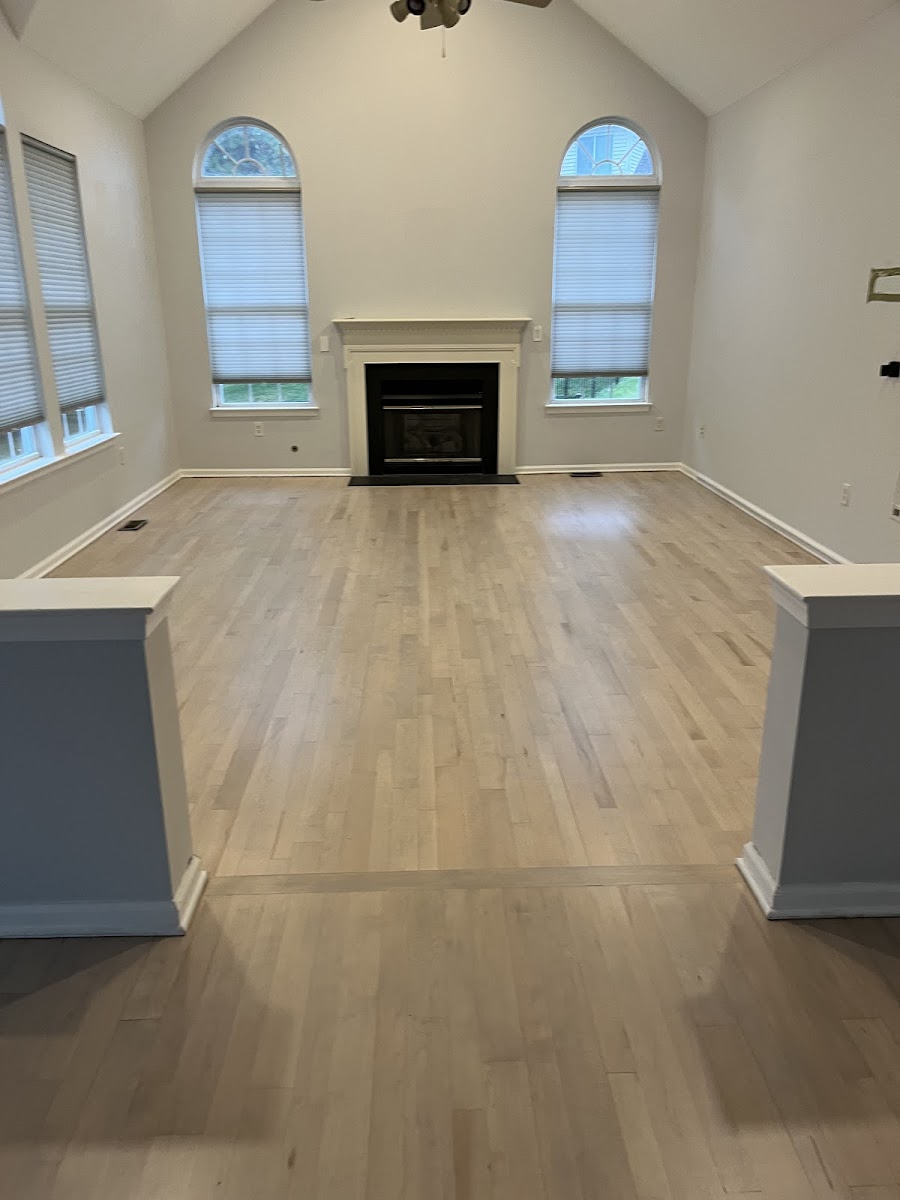 Supreme Flooring LLC