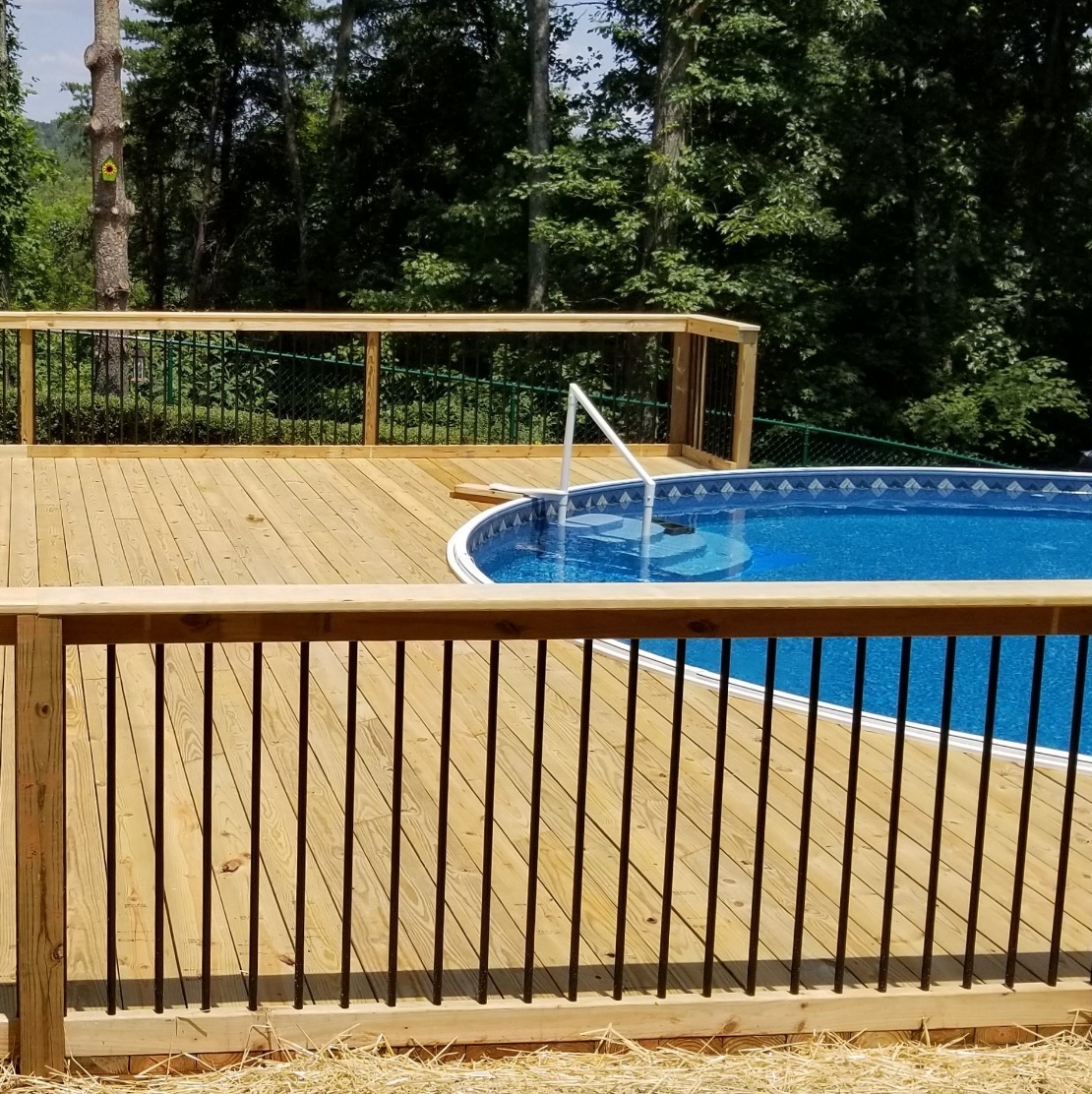 Full Throttle Fence & Deck LLC Photo