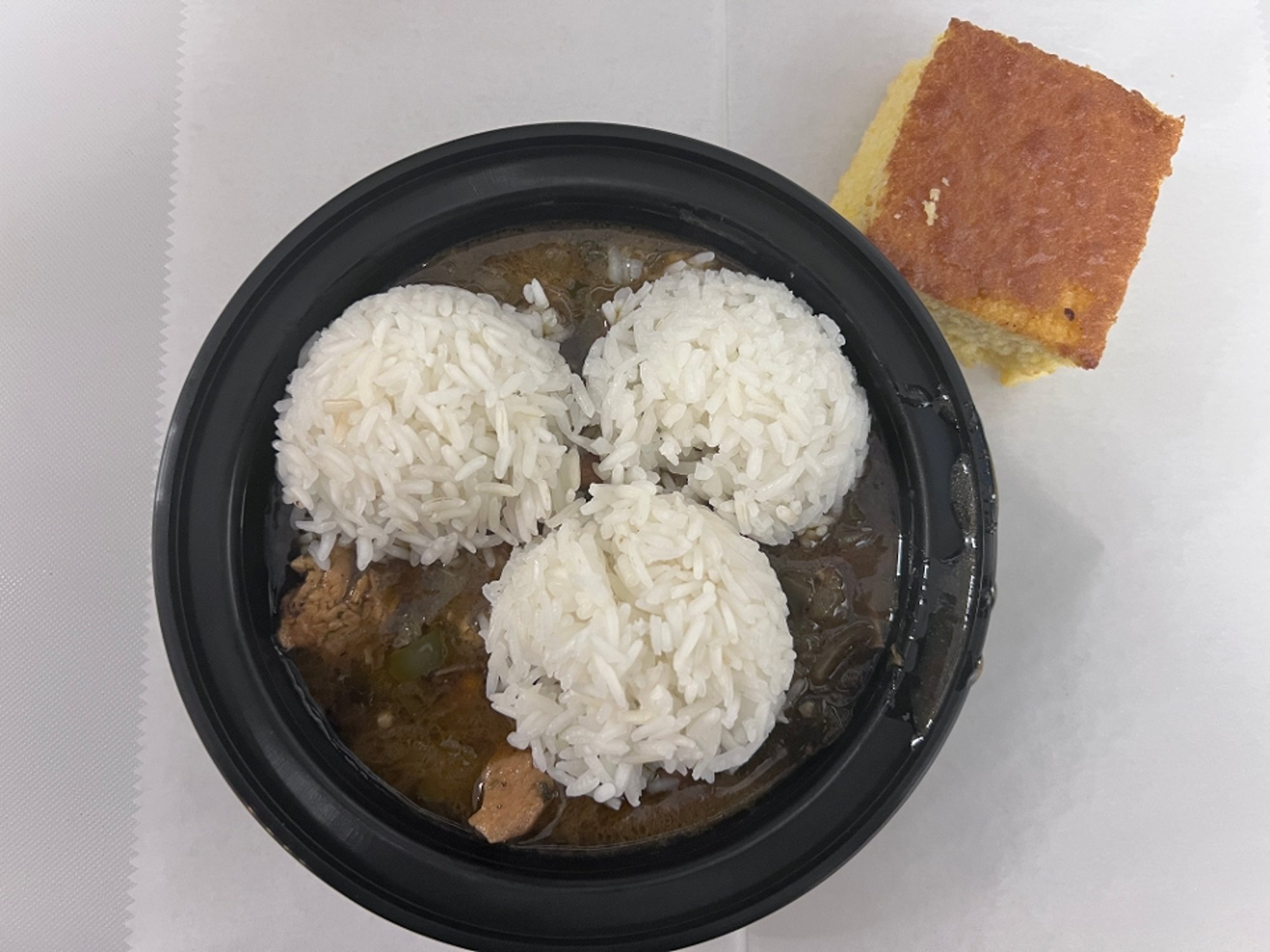 Gumbo (16 oz) with Cornbread