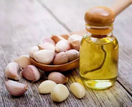 Side Garlic Oil