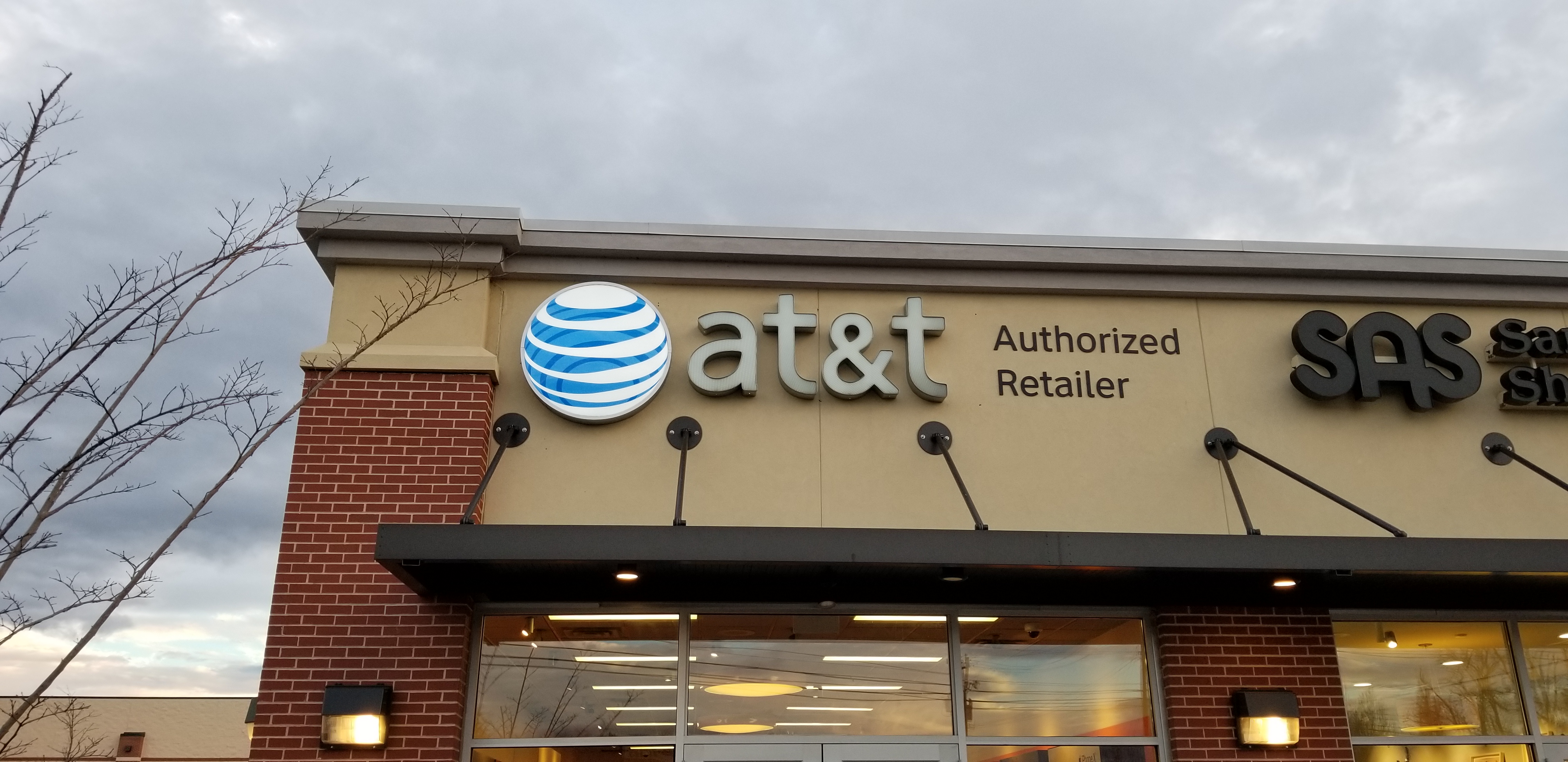 AT&T Store Photo