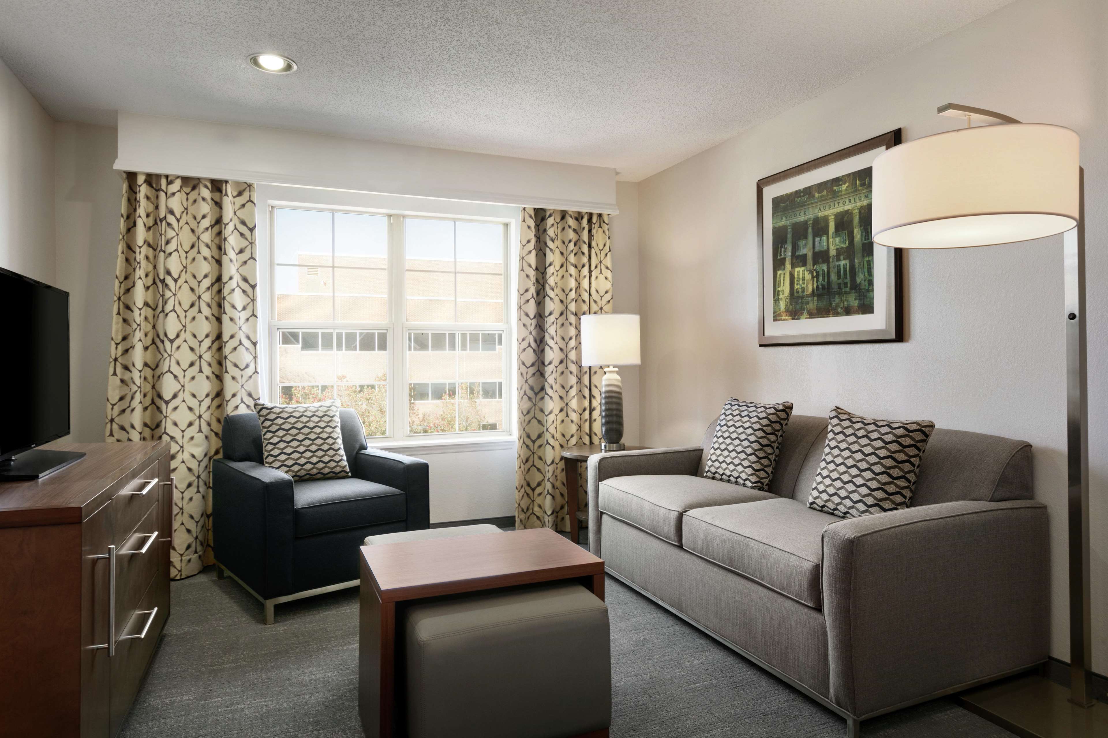 Homewood Suites by Hilton Kansas City-Airport Photo